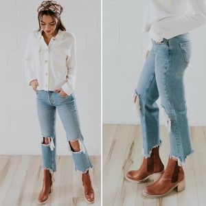 NWOT Free People Maggie Mid-Rise Straight Leg Jeans Distressed light Wash SZ 32